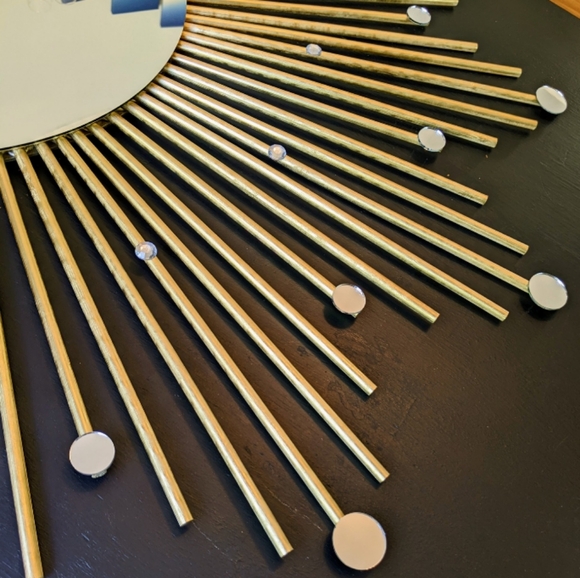 Sunburst Mirror - Picture 3 of 4